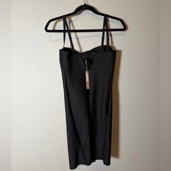 SKIMS BODY ZONED UNDERWIRE MID THIGH BODYSUIT- ONYX NWT